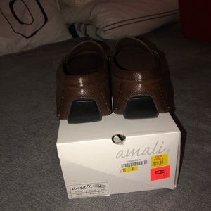 Brown men’s dress shoes